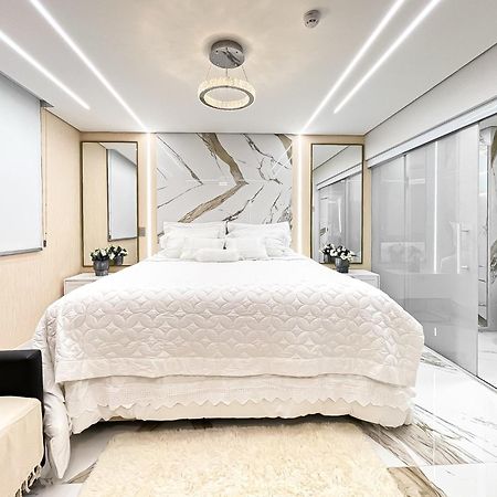 M N Flats - Flat Dentro Do Hotel Wi Av Ibirapuera 2927 Сан-Пауло Экстерьер фото